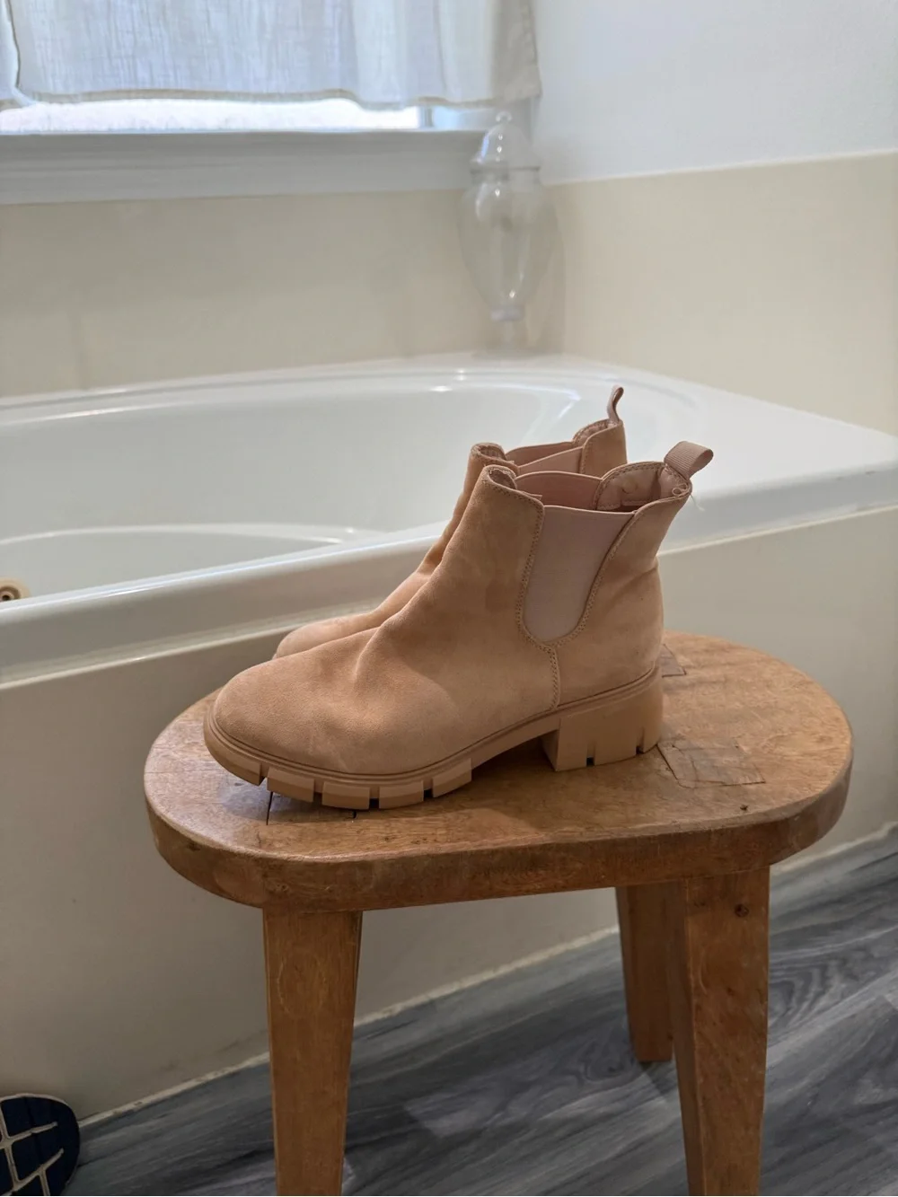 Chelsea boots